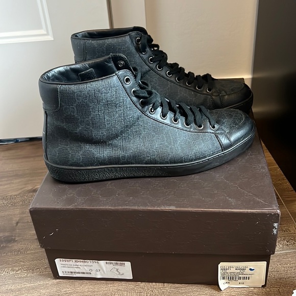 Gucci sneakers - Picture 1 of 4